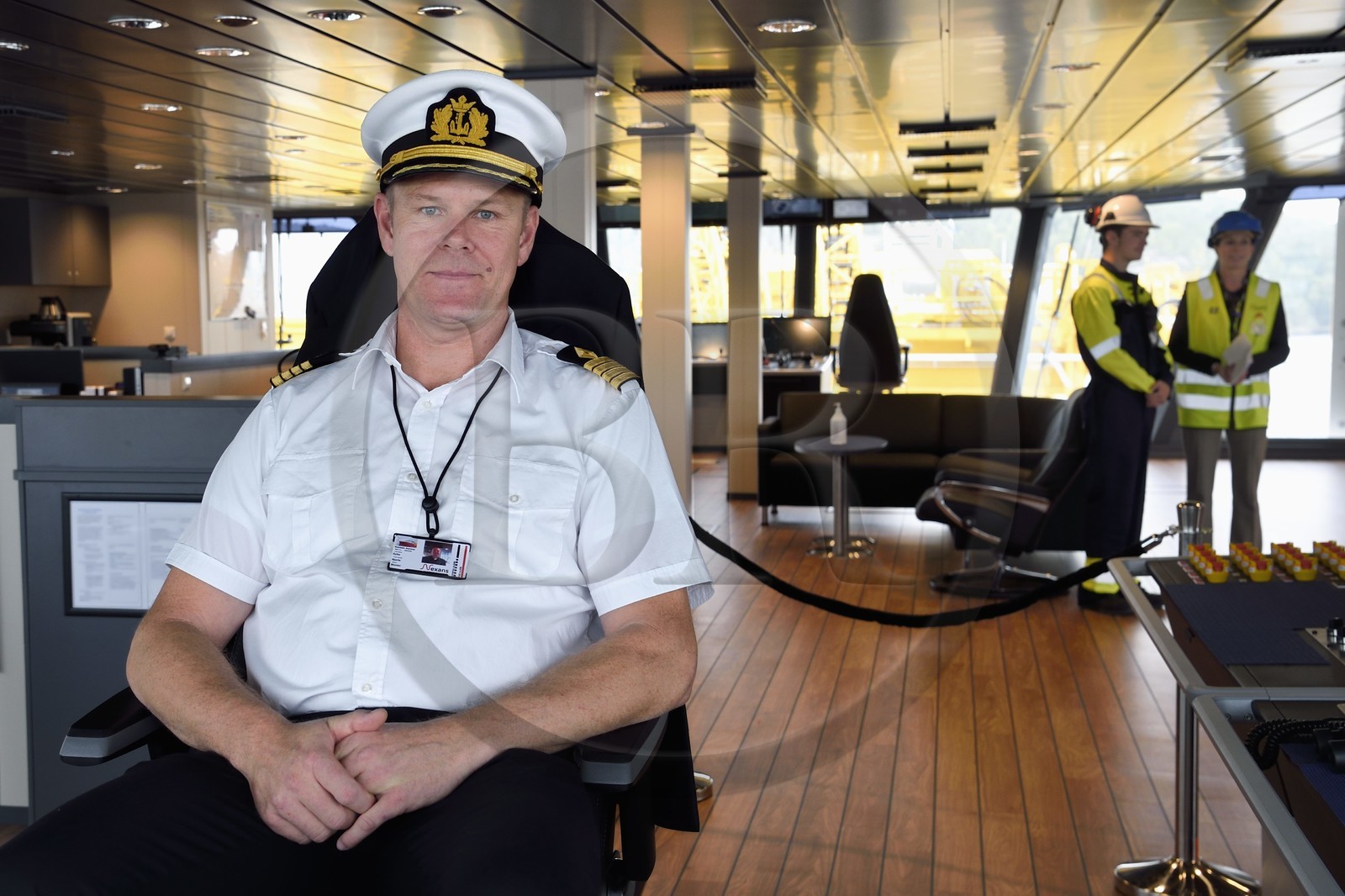 Norvège, comté d'Ostfold, Halden, navire cablier Nexans Aurora, le capitaine norvégien Bjarte SYLTA sur la passerelle