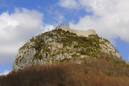 France, Ariege, Pays d' Olmes, Cathar Castle of Montsegur perched on a rock
