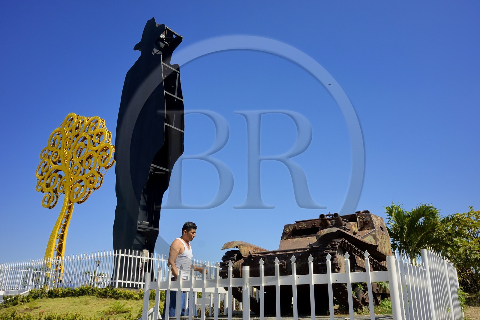 Nicaragua, Managua, Parque Historico Nacional Loma de Tiscapa, sculpture de la silhouette du général Augusto Cesar Sandino