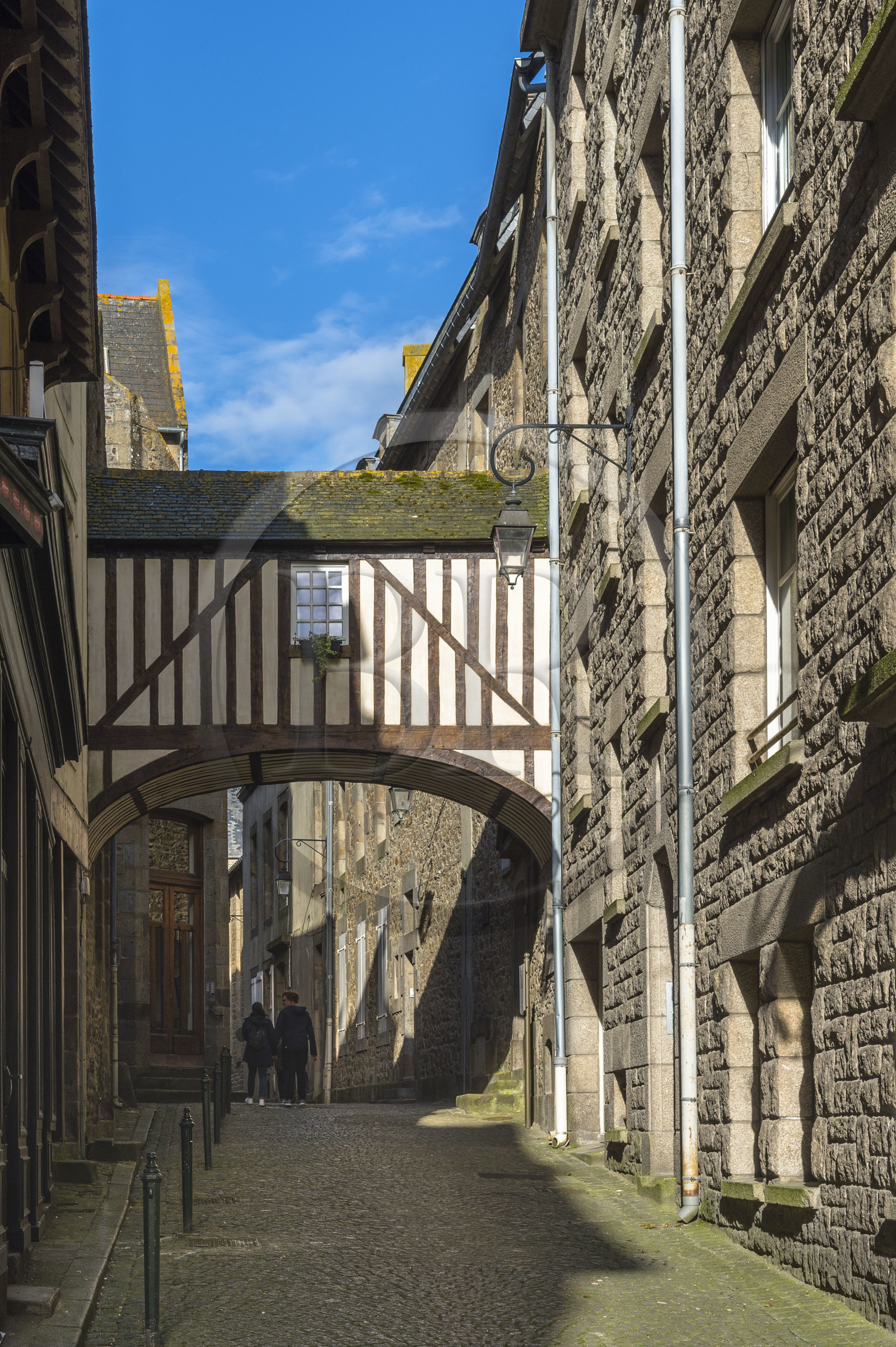 France, Ille et Vilaine, Cote d'Emeraude (Emerald Coast), Saint Malo, old half-timbered passage on rue des Vieux Remparts