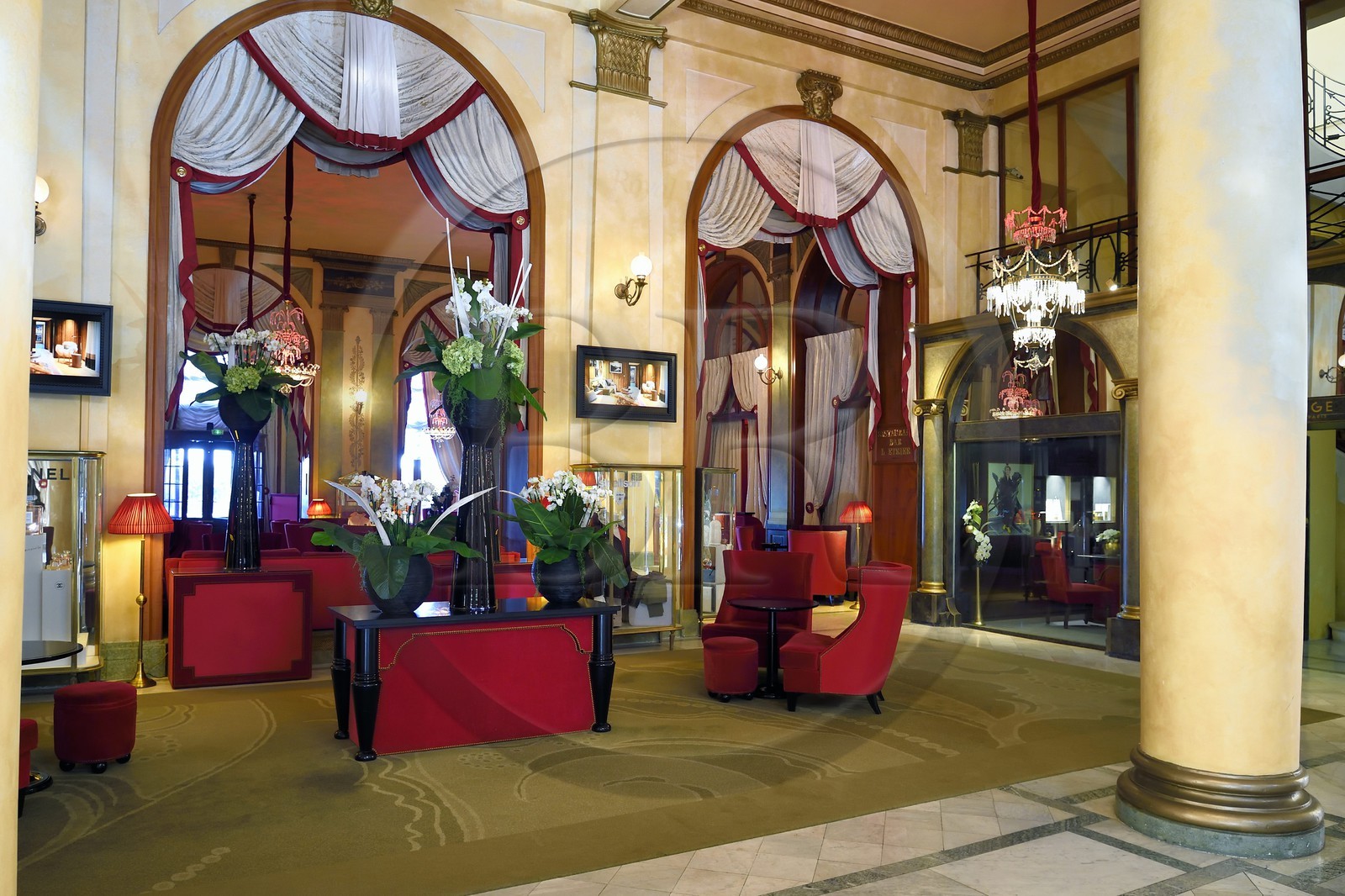 France, Calvados (14), Pays d'Auge, Deauville, l'Hotel Royal Barriere, le lobby