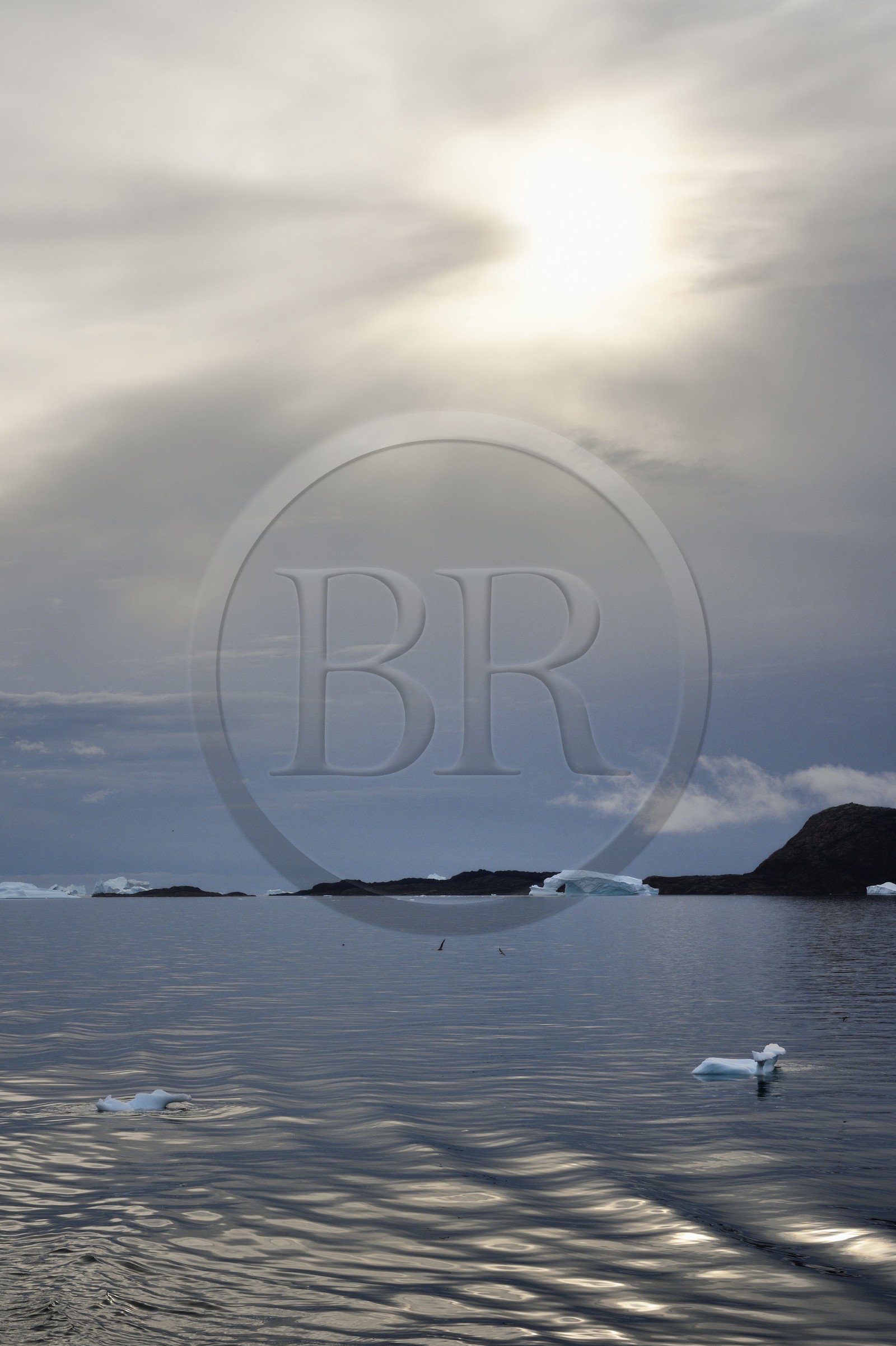 Groenland, cote ouest, baie de Baffin, icebergs dans le fjord Uummannaq