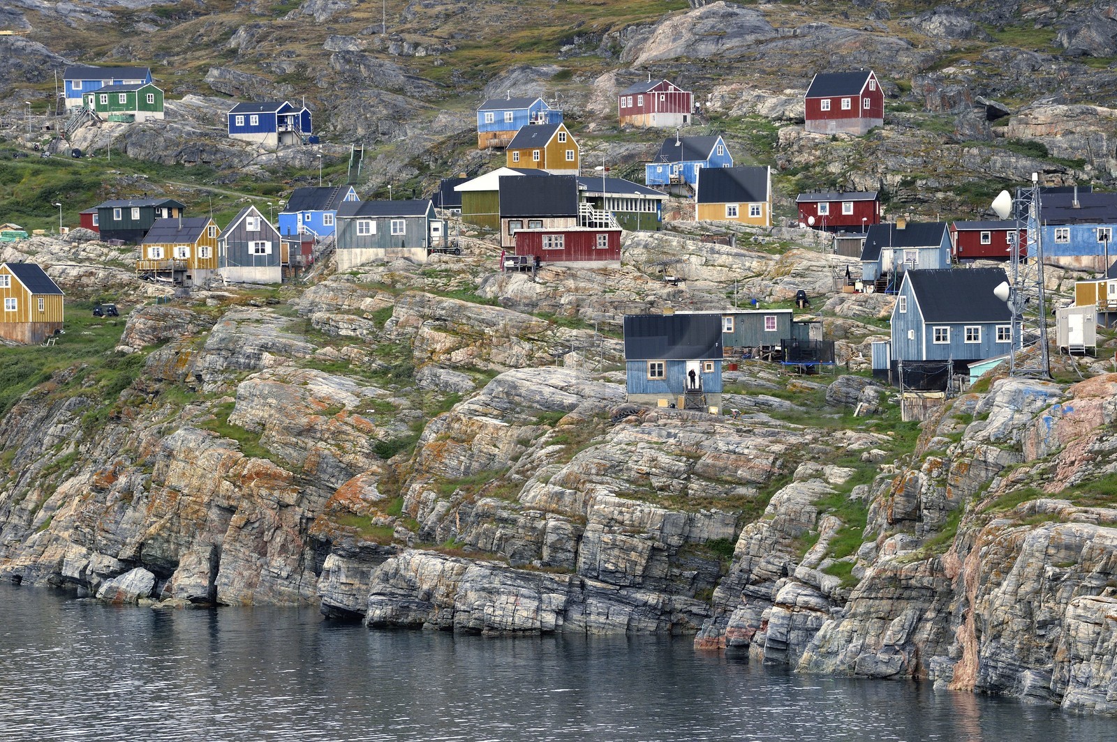 Groenland, cote ouest, baie de Baffin, le petit village de Ukkusissat dans le fjord Uummannaq