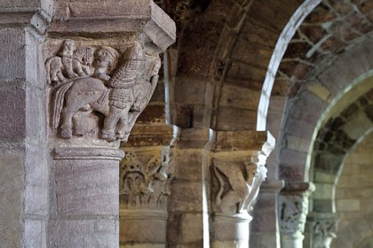 France, Haute Loire, Brioude, the Basilica of Saint-Julien de Brioude in Auvergne Romanesque style, carved capitals decorated with patterns, fight between a Christian knight and a Buckwheat knight which could refer to the Crusades