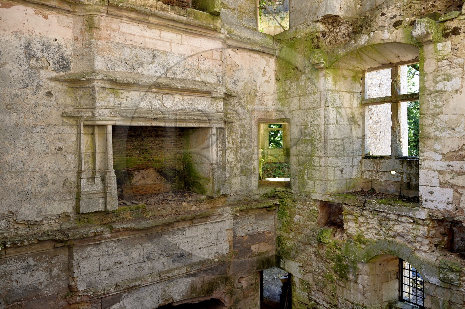 France, Dordogne (24), Rouffignac-Saint-Cernin-de-Reilhac, chateau de l'Herm, ruines de la chambre où fut assassinée Marguerite de Calvimont