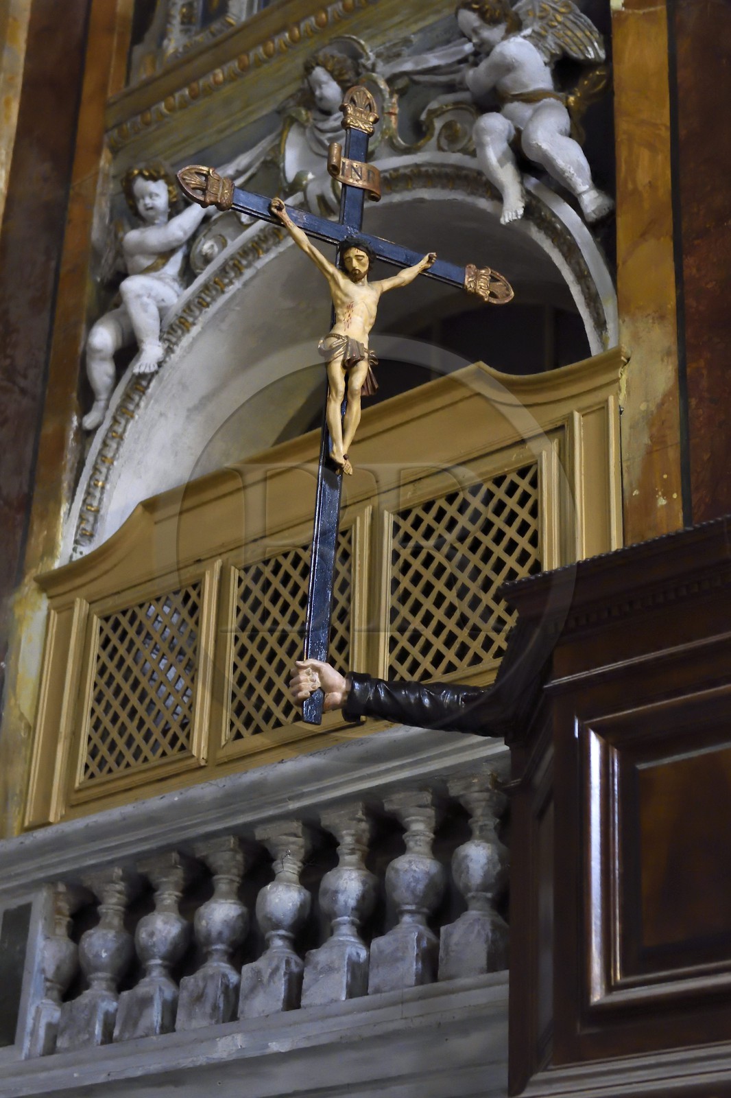 France, Alpes-Maritimes (06), Nice, quartier du Vieux Nice, L'église Saint-Jacques-le-Majeur dite aussi église du Gesù, bras tenant la croix