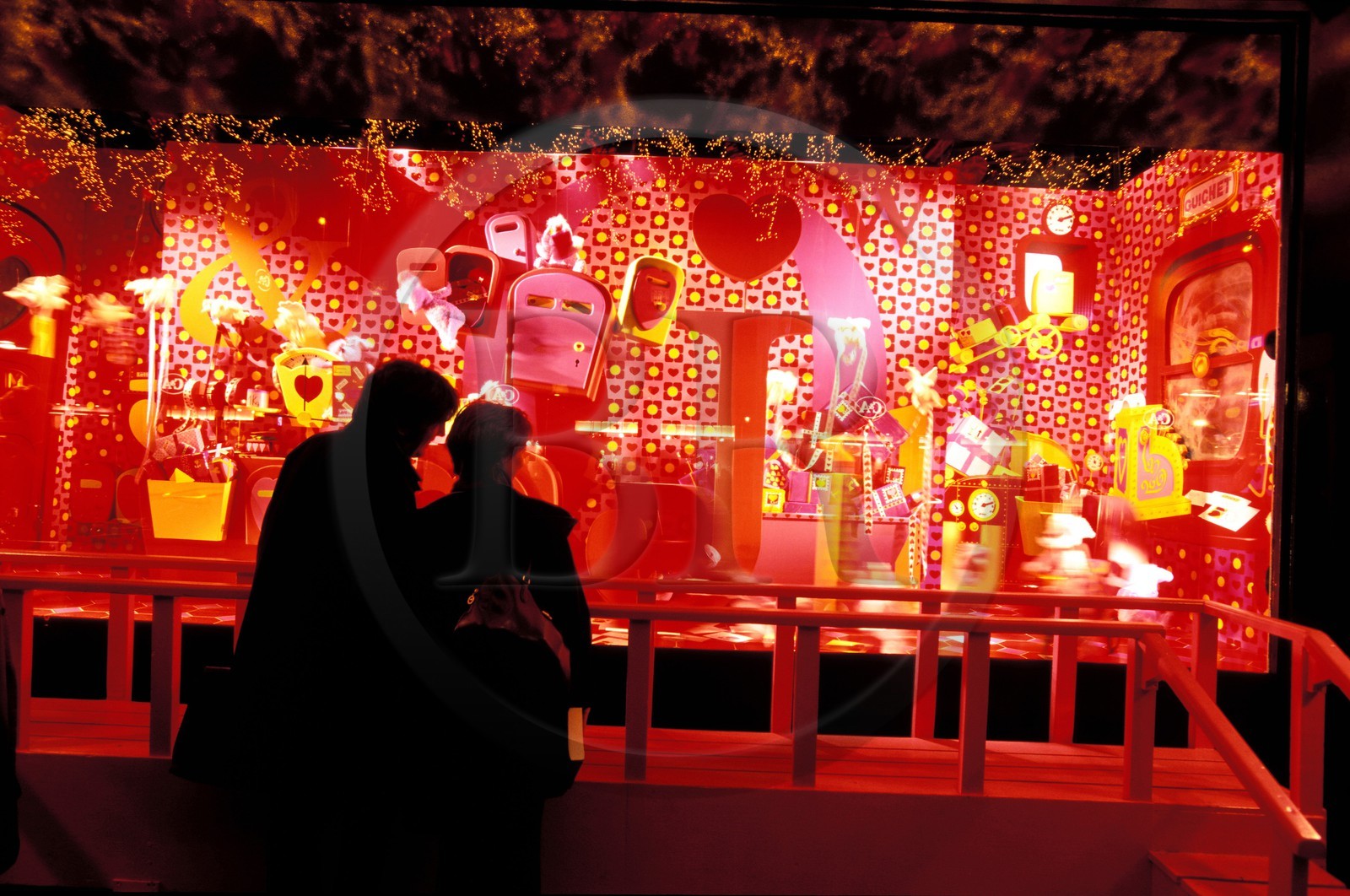 France, Paris (75), grands magasins du boulevard Haussmann, le vitrine de Noël du magasin Le Printemps