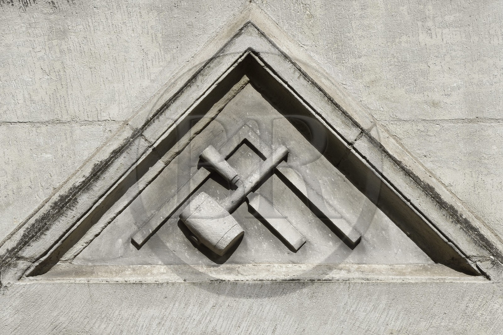 France, Dordogne (24), Périgord Blanc, Périgueux, le temple maçonnique, les sculptures représentant les emblèmes maçonniques furent détruites début 1941 sur ordre du Régime de Vichy et ne furent reconstituées qu'en 1987