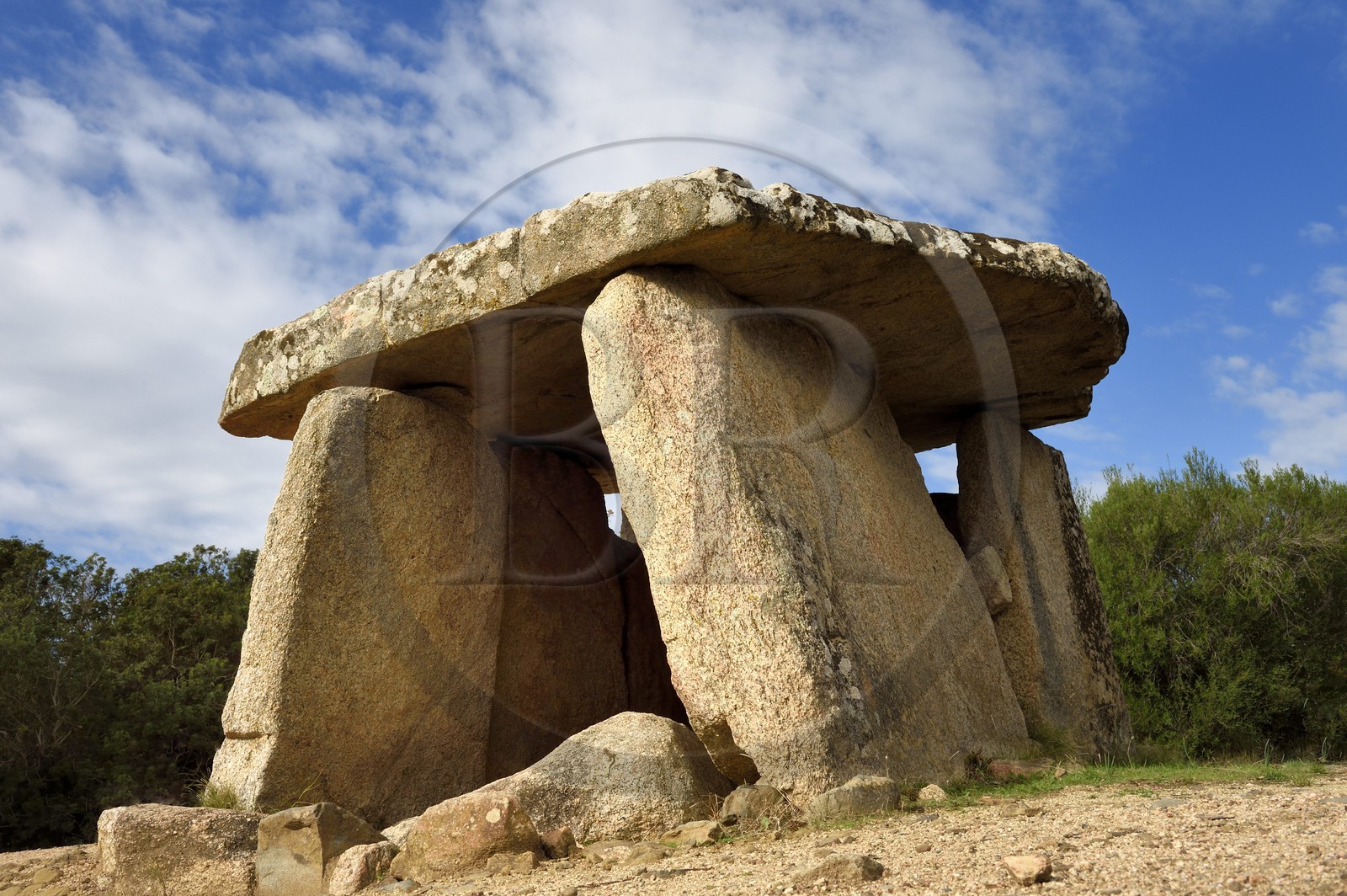 France, Corse-du-Sud (2A), Sartène, site archéologique de Cauria,  dolmen de Fontanaccia