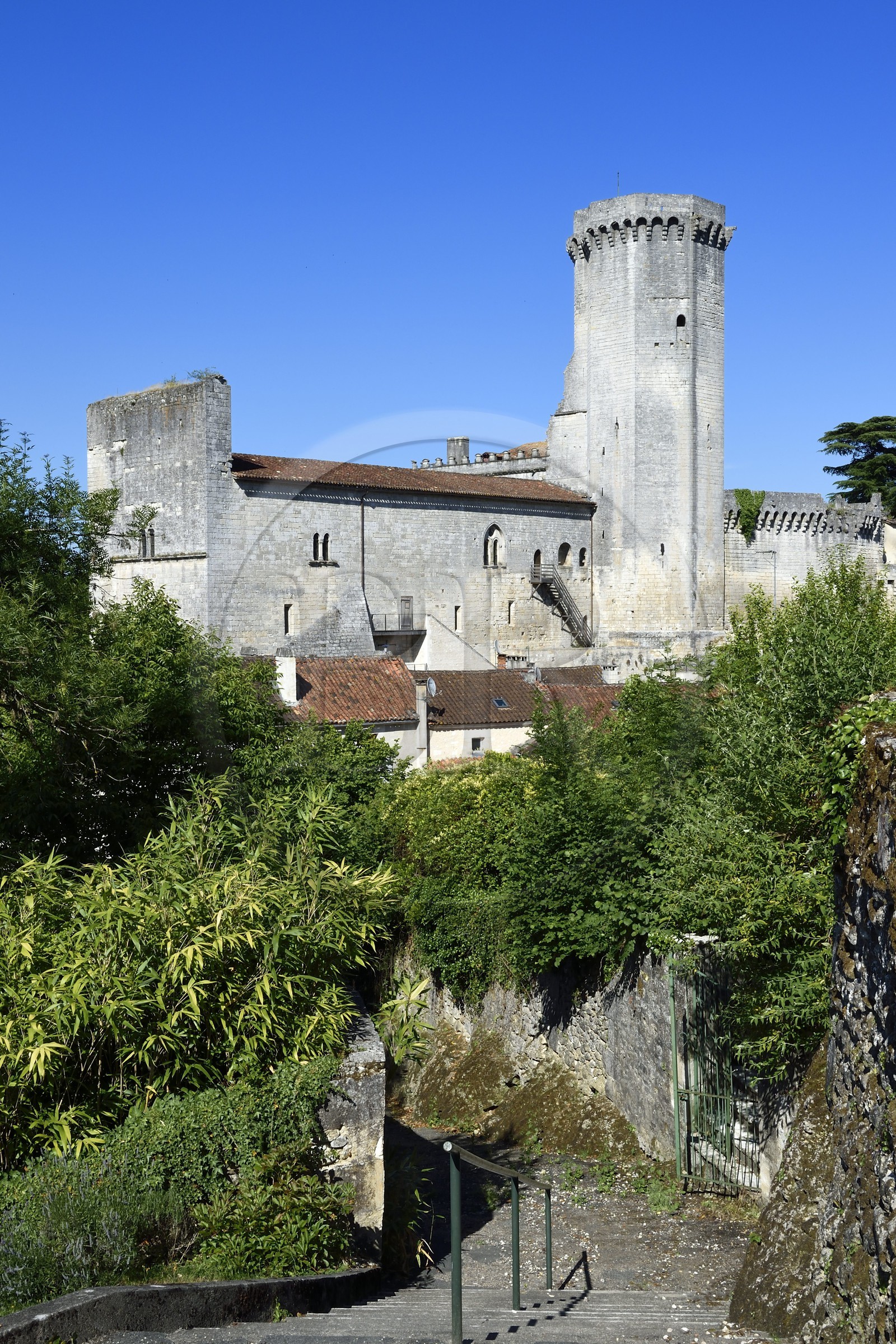 France, Dordogne, Perigord Vert, Bourdeilles, the medieval castle of the 13th century