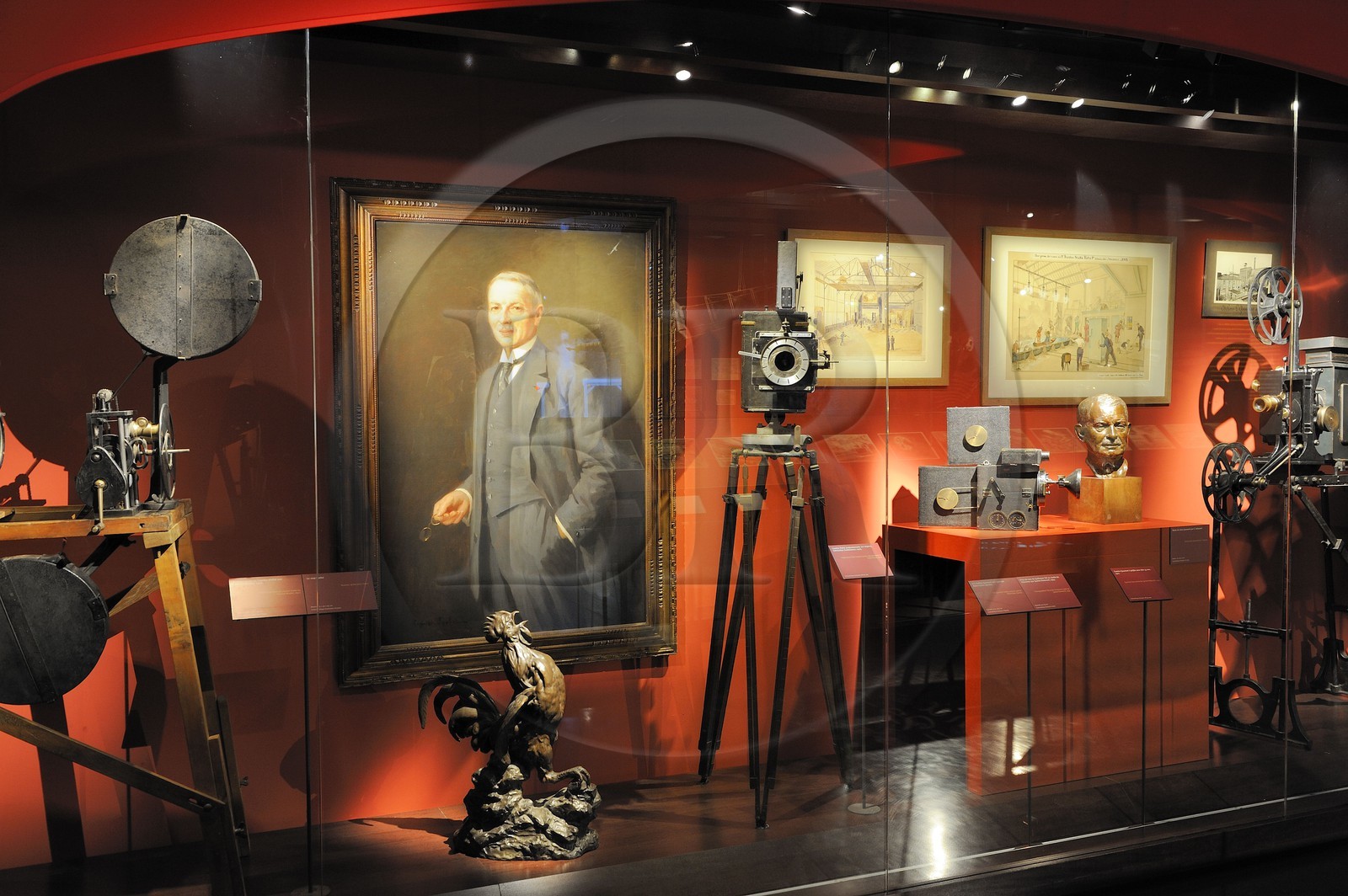 France, Paris (75), la Cinémathèque Française (ex American Center) de l'architecte Frank O. Gehry dans le parc de Bercy, exposition Mélies