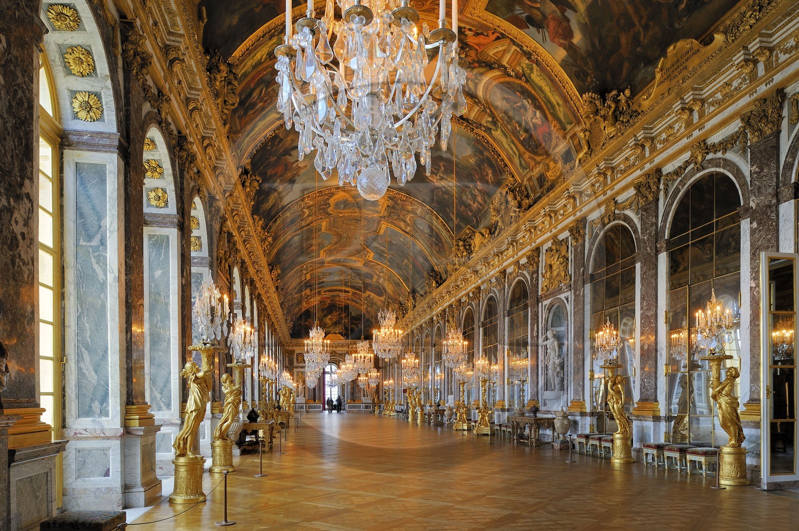 France, Yvelines, Chateau de Versailles, listed as World Heritage by UNESCO, Galerie des Glaces (Hall of Mirrors), length 73m and width 10,50m, with 17 windows and 357 mirrors, architect Jules Hardouin Mansart (1678-1684)