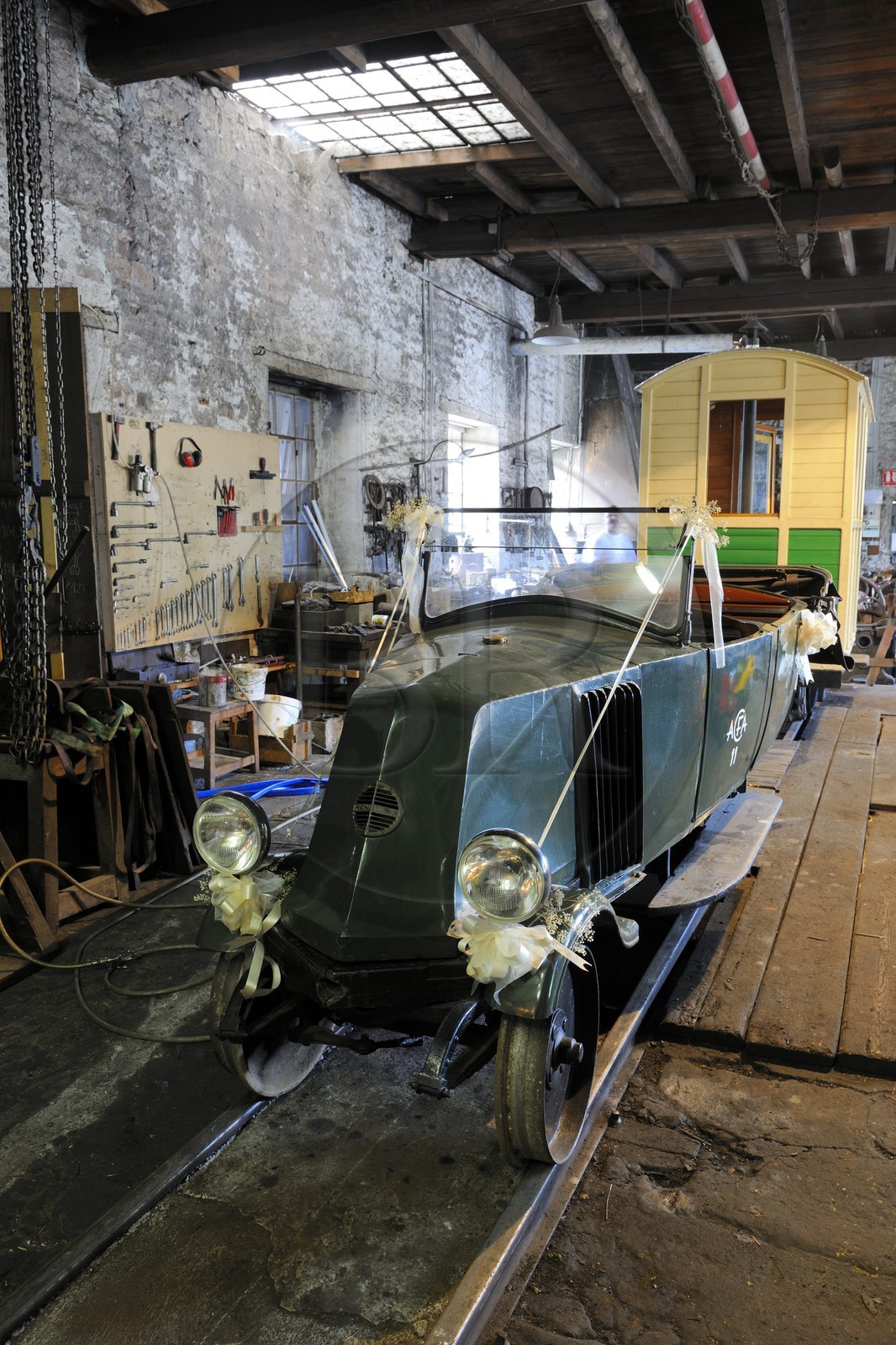 France, Moselle (57), Abreschviller, le petit train anciennement train forestier, ancienne voiture transformée en Draisine Hotchkiss construite par le réseau en 1930 pour le transport des ouvriers