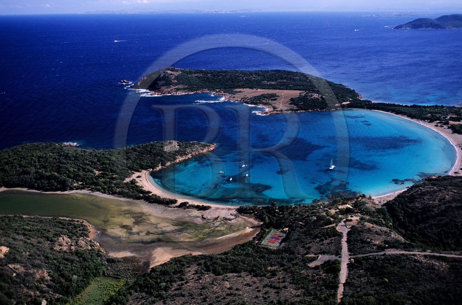 France, Corse du Sud, Rondinara bay, white sand beach (aerial view)