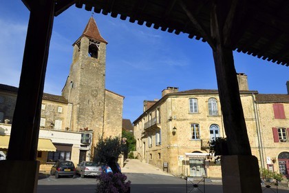 France, Dordogne, Perigord Noir, Belves, labelled Les Plus Beaux Villages de France (The Most Beautiful Villages of France), the Filhols Tower of 11th century housing the tourist office on Place d'Armes and 15th century covered market