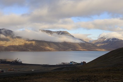 Norway, Svalbard (Spitzbergen), fjord in Longyearbyen, coal mining port