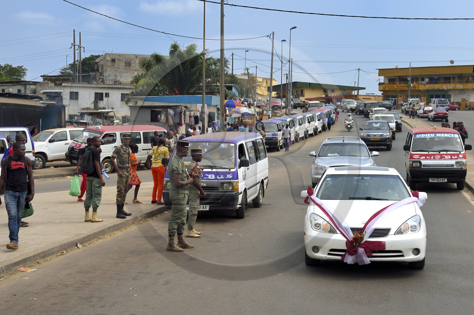 Gabon, Libreville, contrôle de gendarmerie sur la Route National 1