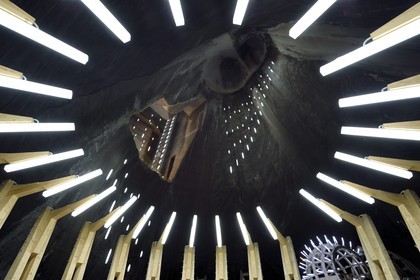 Roumanie, Transylvanie, région de Cluj, Turda, ancienne mine de sel de Turda dont l'exploitation a commencée à l'époque romaine, transformée en centre de loisirs et de santé