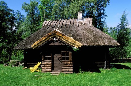 Estonia (Baltic States), Muhu Island, fishermen's village of Koguva, wooden traditional house