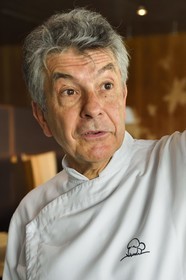 France, Haute-Loire (43), Saint-Bonnet-le-Froid, Restaurant 3 étoiles Régis et Jacques Marcon, le chef cuisinier Jacques Marcon