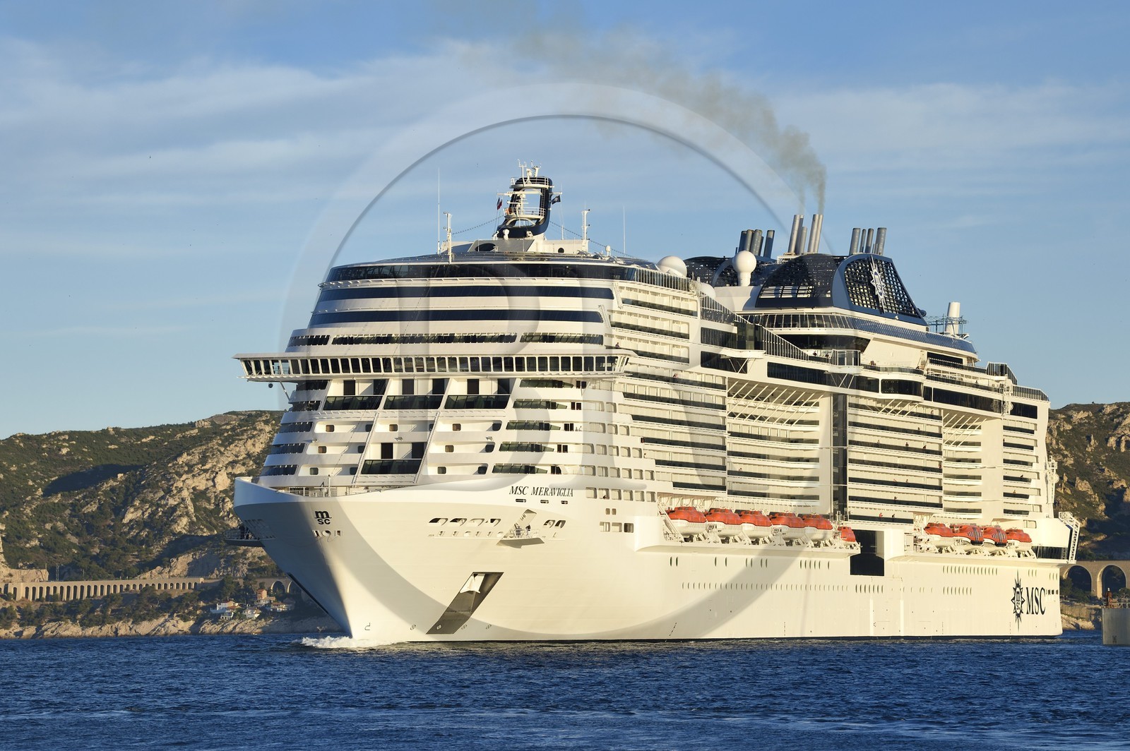 France, Bouches-du-Rhône (13), Marseille, bateau de croisière dans la Rade de Marseille