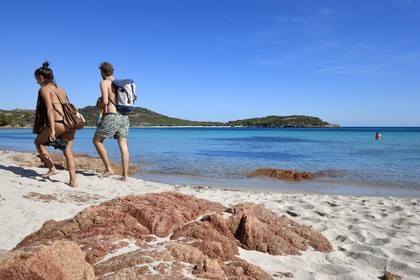France, Corse-du-Sud (2A), Réserve Naturelle des Bouches de Bonifacio, baie et plage de Rondinara