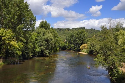 France, Dordogne, Perigord Noir, Vezere Valley, Saint Leon sur Vezere, labelled Les Plus Beaux Villages de France (The Most Beautiful Villages of France), canoeing on the Vezere river