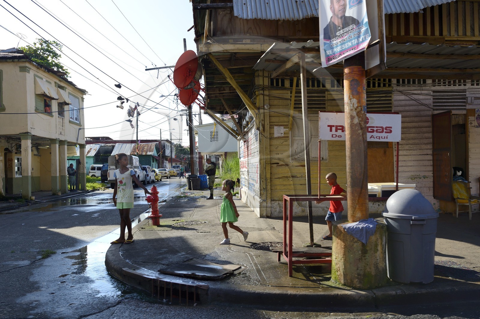 Panama,  province de Colon, ville de Colon, une des nombreuses maisons non entretenues du centre ville sur la calle 3