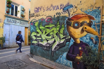 France, Bouches du Rhone, Marseille, Panier district, graffiti at the corner of rue du Panier and rue Puits Saint-Antoine