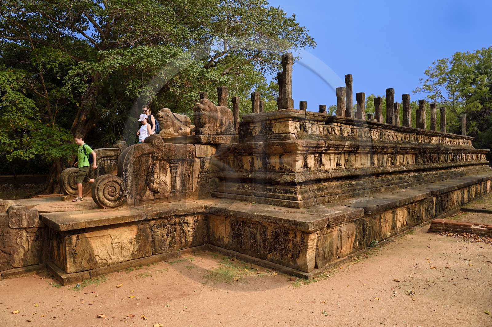 Sri Lanka, province du Centre-Nord, Polonnaruwa, l'ancienne capital du pays (XIe au XIIIe siècle) est classée au Patrimoine Mondial de l'UNESCO, Chambre du Conseil (Raja Sabahawa) datant du XIIe siècle