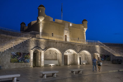 France, Alpes-Maritimes (06), Menton, la vieille ville, le Bastion du Vieux Port abrite une annexe du Musée Jean Cocteau