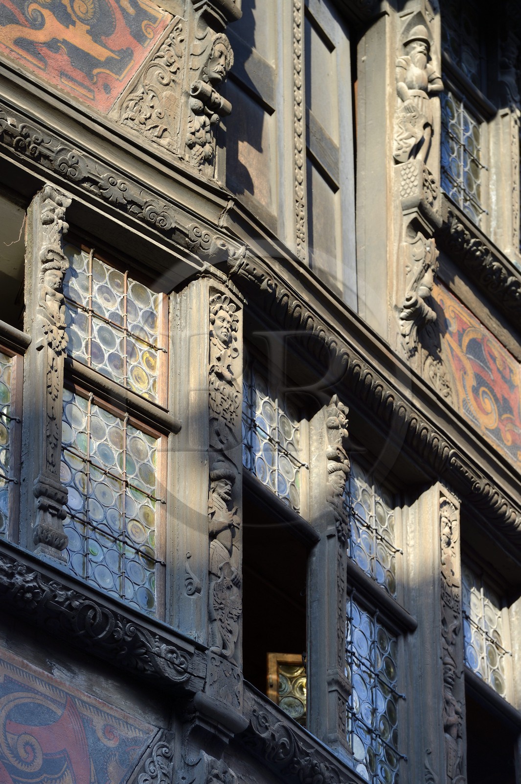 France, Bas-Rhin (67), Strasbourg, vieille ville classée au Patrimoine Mondial de l'UNESCO, place de la cathédrale, la maison Kammerzell (15ème siècle) convertie en un hôtel et restaurant