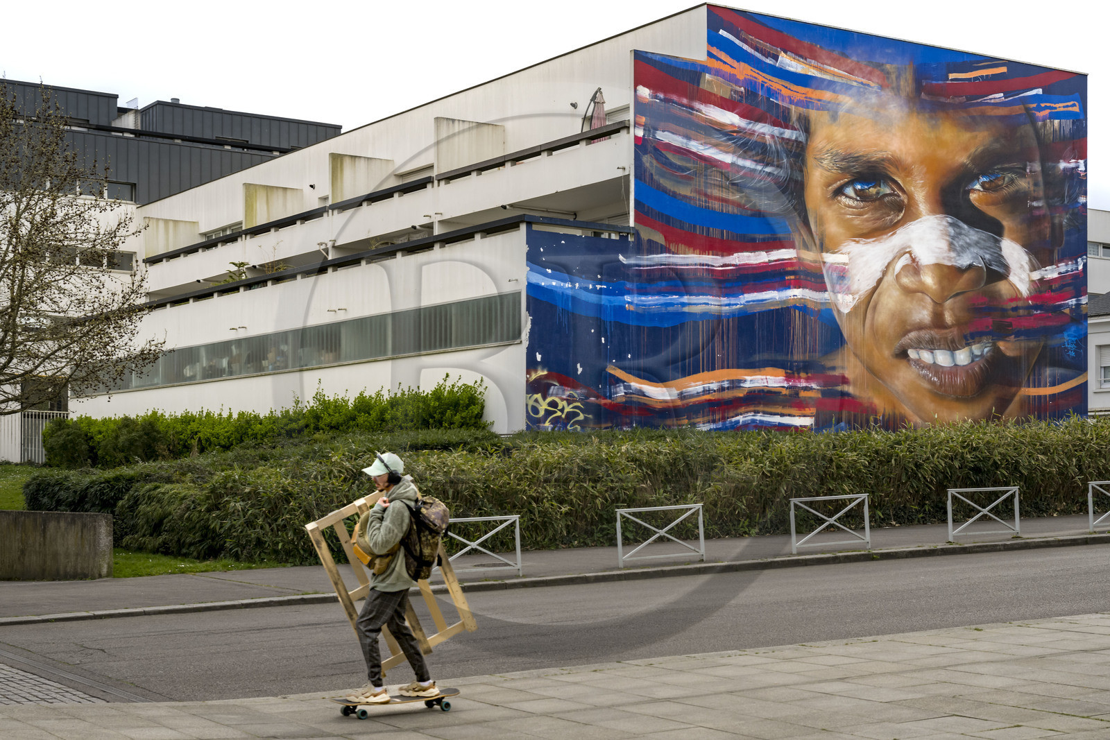 France, Loire-Atlantique (44), Saint-Nazaire, peinture murale l'Arborigène par l'artiste Matt Adnate (Australie)