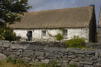Irlande, Comté de Galway, Aran Islands, Inishmaan, Synge's cottage (maison où l'écrivain et dramaturge Synge passa ses étés de 1889 à 1902