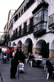 Espagne, Estrémadure, Caceres, maison à arcades