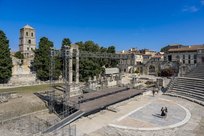 France, Bouches-du-Rhône (13), Arles, le théâtre antique du Ier siècle av. J.-C. et la cathédrale Saint-Trophime, classés Patrimoine Mondial de l'UNESCO