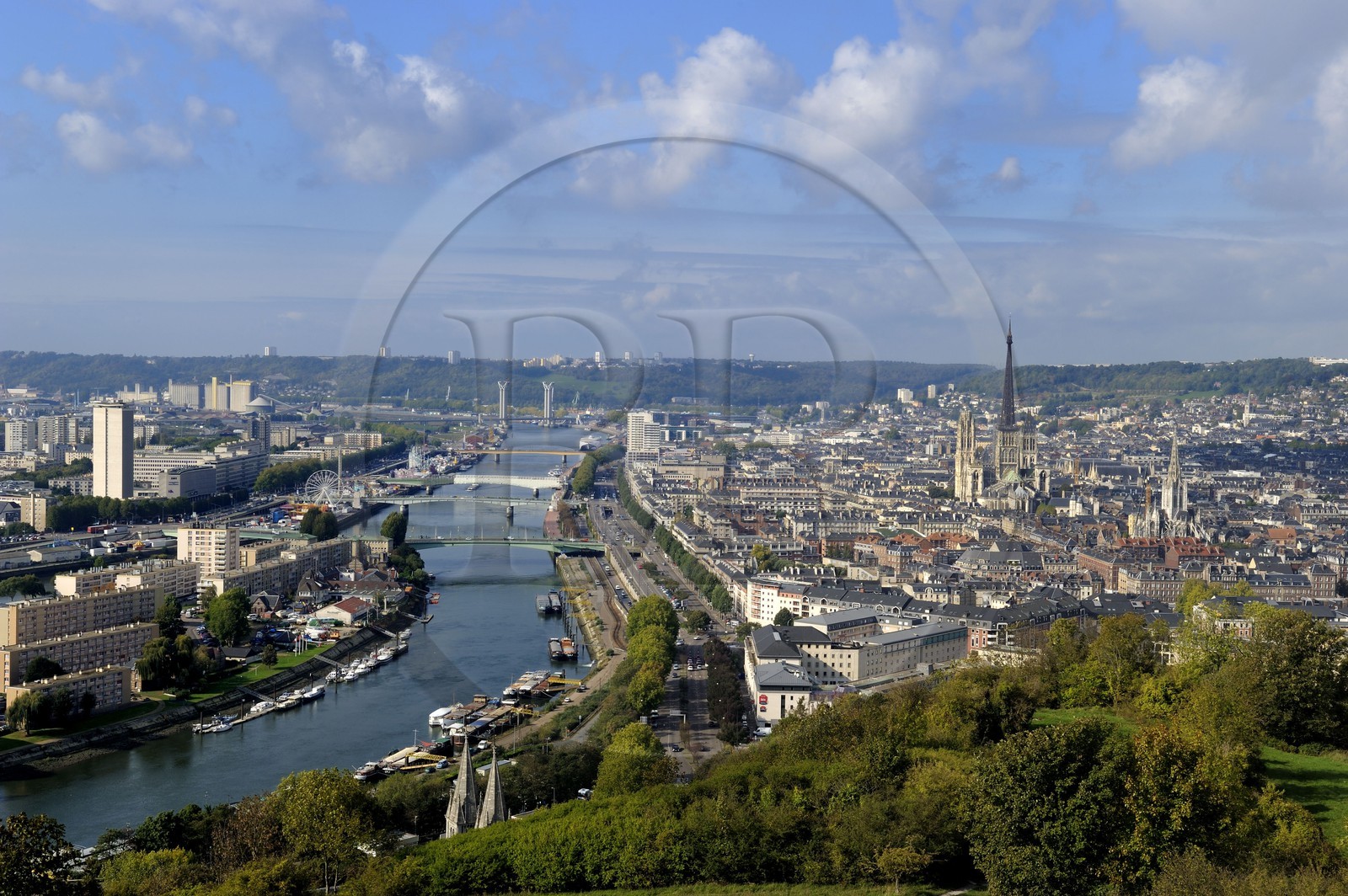 France, Seine-Maritime (76), Rouen, panorama sur la Seine et le centre ville