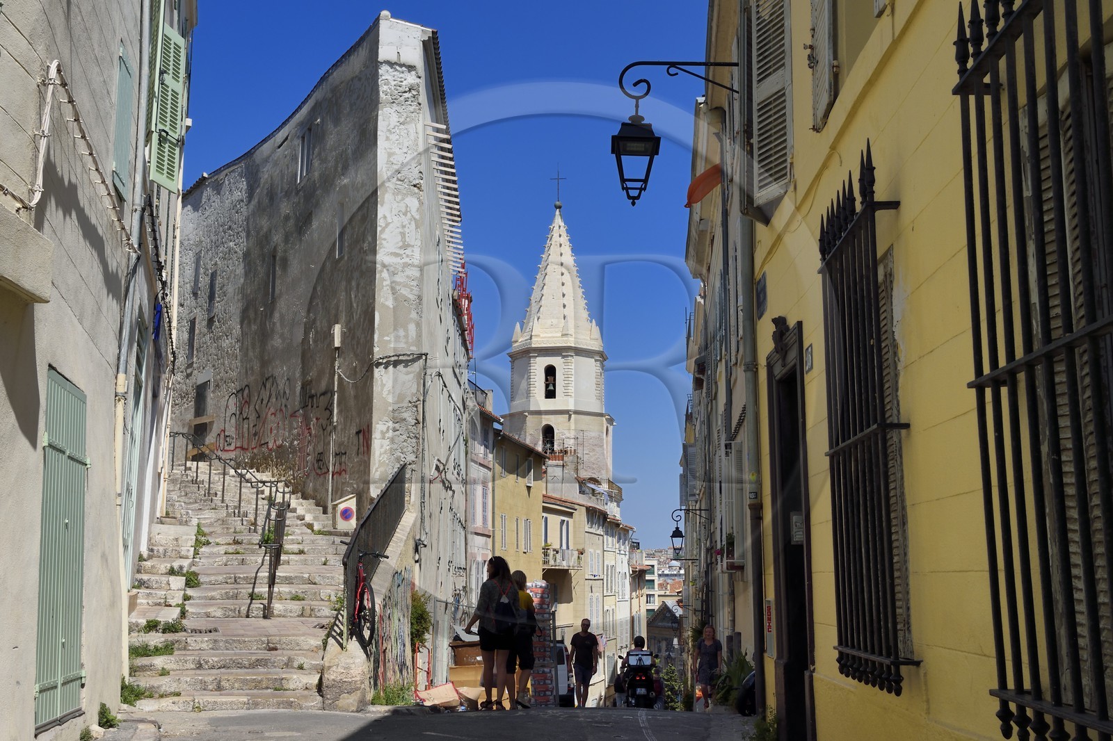France, Bouches-du-Rhône (13), Marseille, quartier du Panier, montée des Accoules, église Notre Dame des Accoules