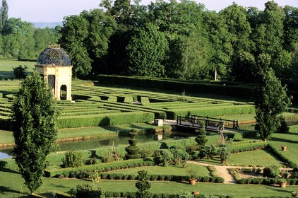 France, Saone et Loire, Mâconnais, labyrinyth from castle of Cormartin