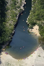 France, Ardèche (07), gorges de l'Ardèche, longue de 30 km, de Vallon Pont d'Arc à Saint Martin d'Ardèche