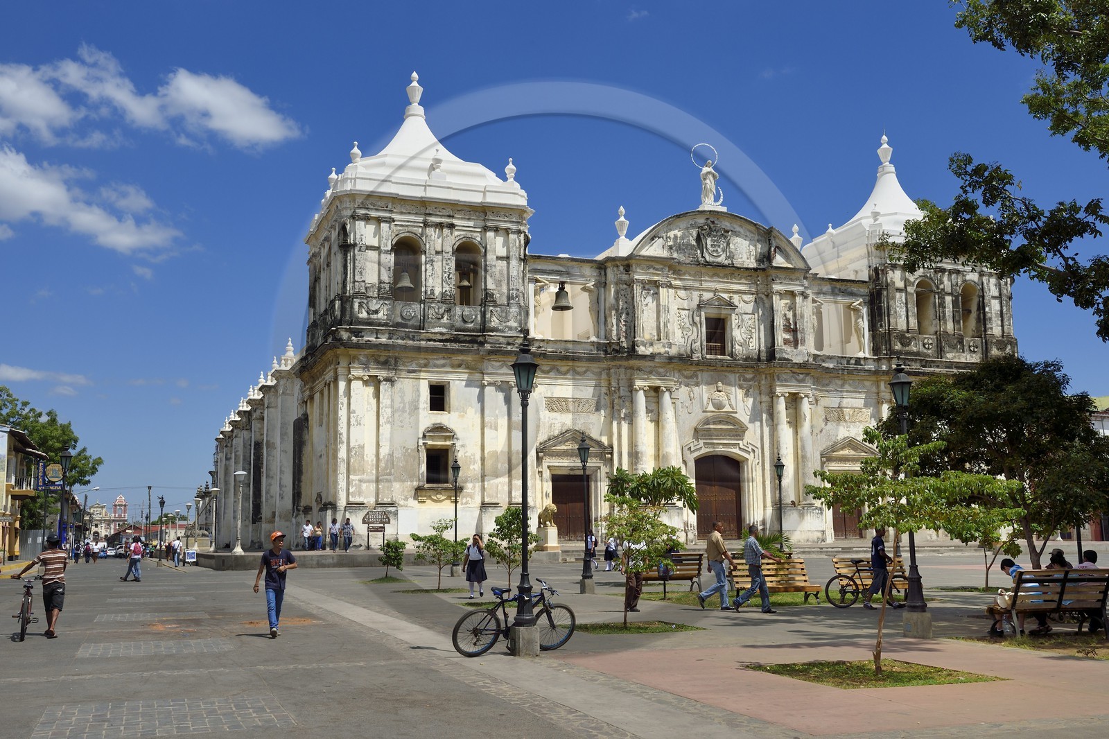 Nicaragua, Leon, la Cathédrale basilique royale de l'Assomption de la Bienheureuse Vierge Marie (Basilica Catedral de la Asuncion) classée Patrimoine Mondial de l'UNESCO