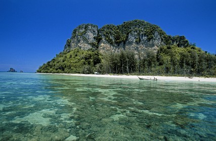 Thaïlande, province de Krabi, île au large de Phranang