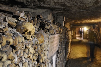 France, Paris (75), les catacombes, ossements