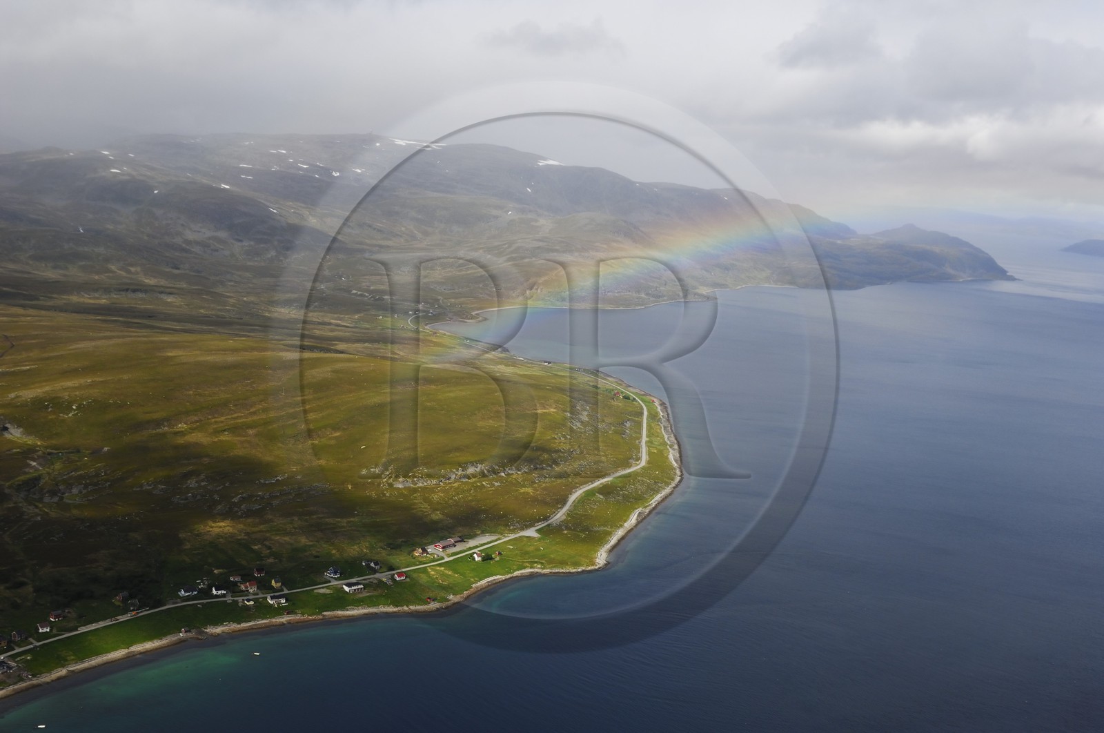 Norvège, Laponie, région du Finnmark, la côte vers le Cap Nord (vue aérienne)