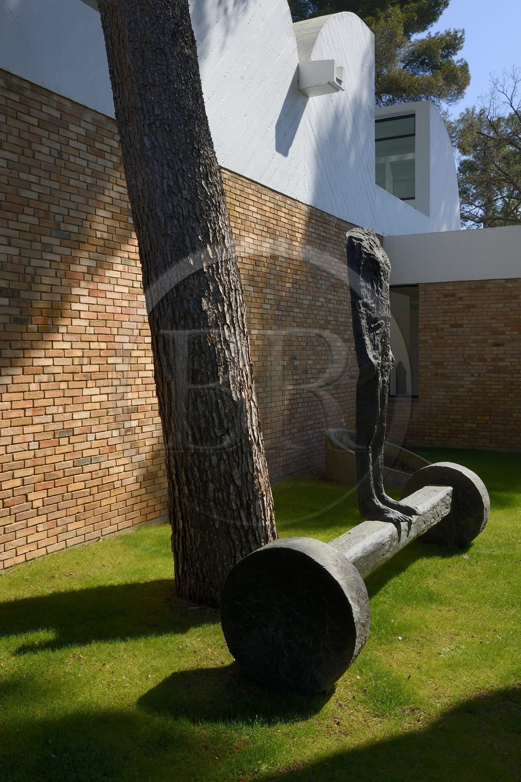 France, Alpes Maritimes, St Paul de Vence, Fondation Maeght by the architect Josep Lluis Sert, a museum of contemporary art, sculpture Figure on Trunk by Magdalena ABAKANOWICZ