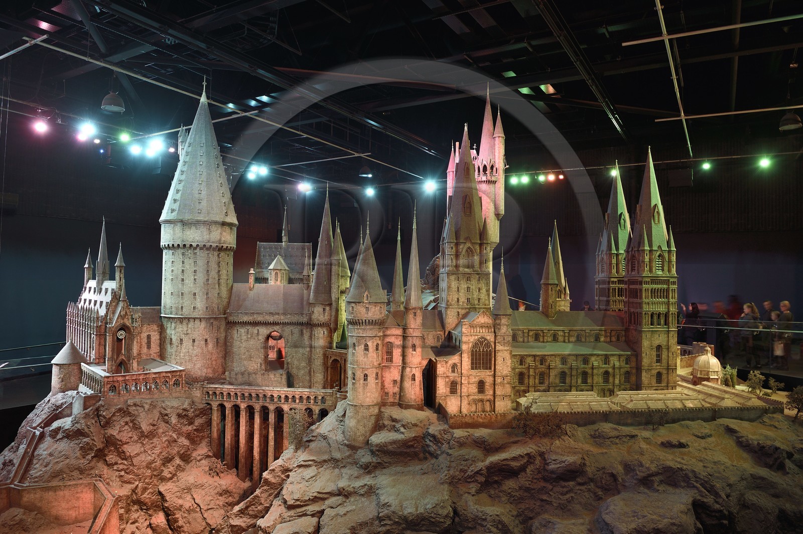 Royaume-Uni, Hertfordshire, Leavesden, Leavesden Film Studios, Harry Potter Studio Tour London, les coulisses du tournage des 8 films de Harry Potter, maquette de l'école de Poudlard