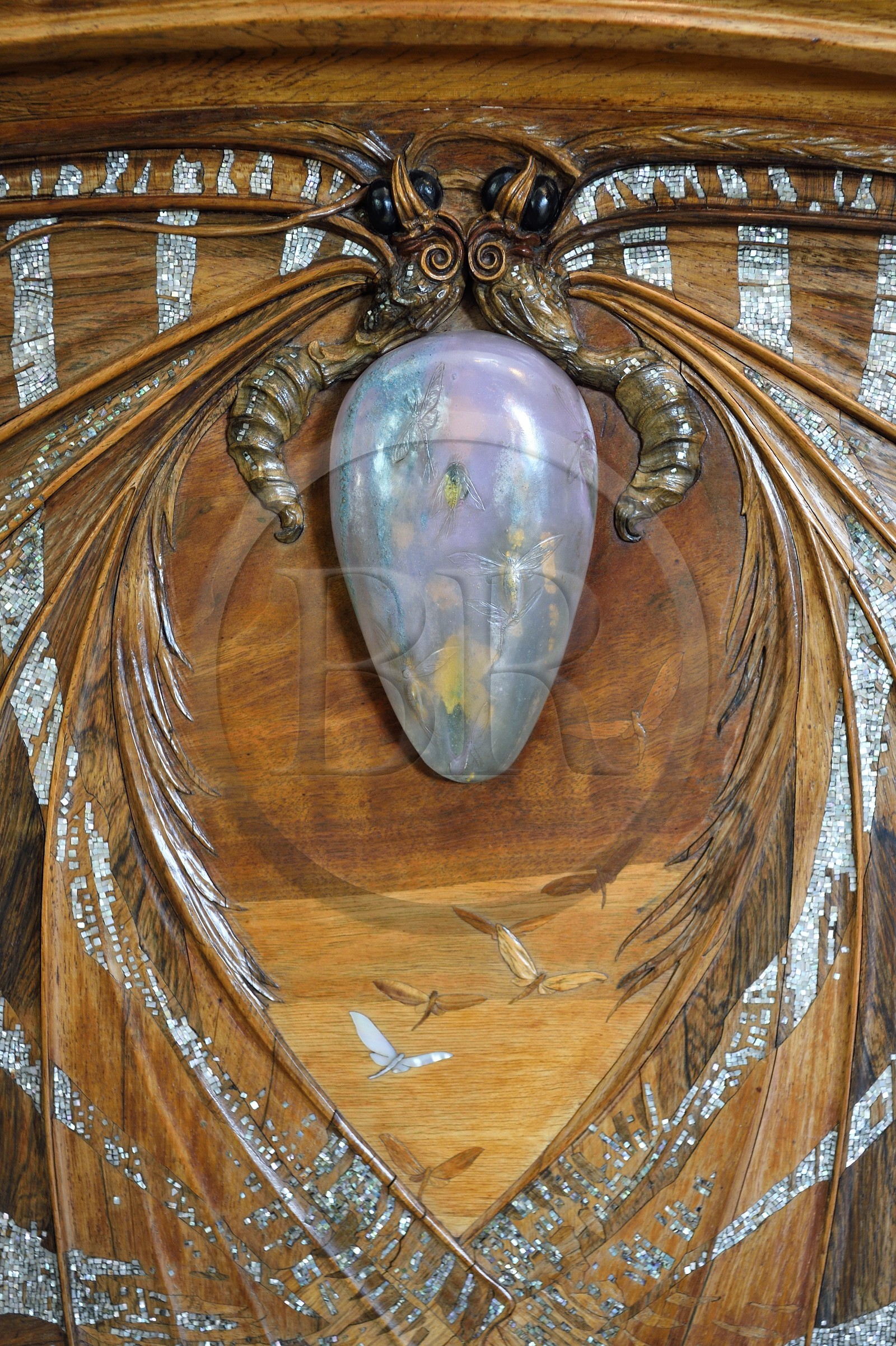 France, Meurthe-et-Moselle (54), Nancy, musée de l'Ecole de Nancy, lit Aube et Crépuscule (1904) de Emile Gallé