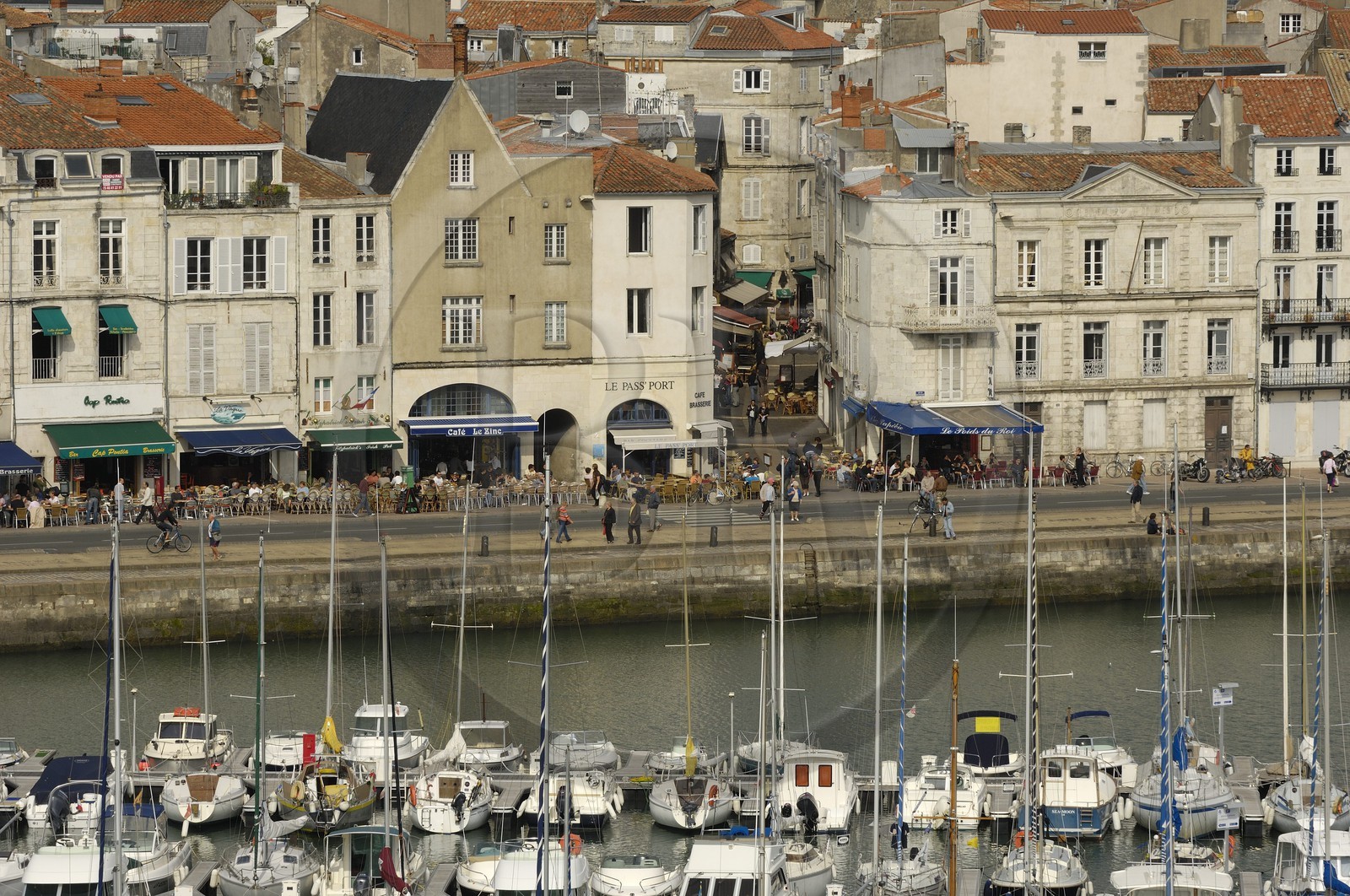 France, Charente-Maritime (17), La Rochelle, le Vieux Port, le quai Duperré