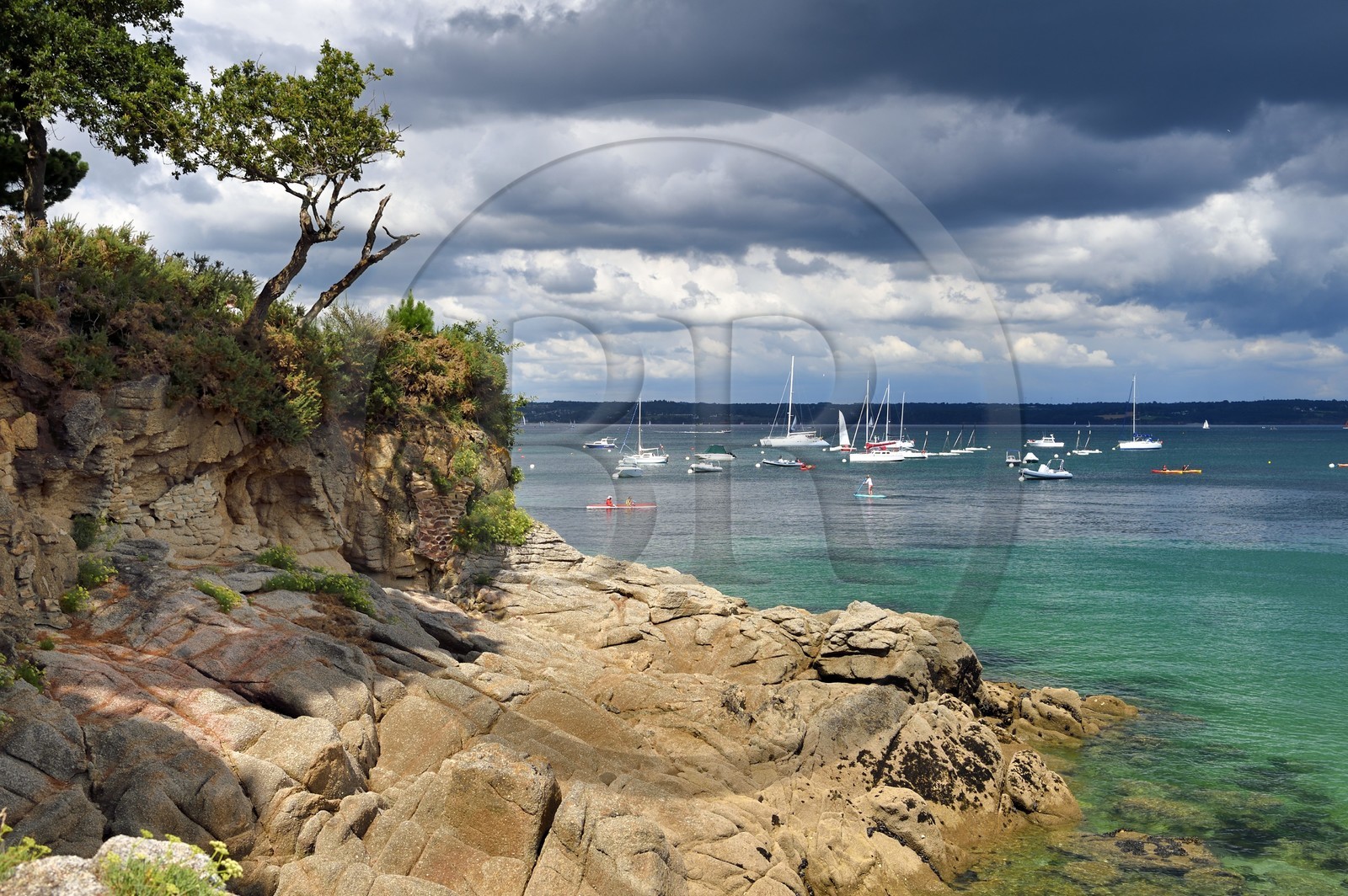 France,  Finistère (29), Fouesnant, le littoral entre le Cap Coz et la Pointe de Beg Meil