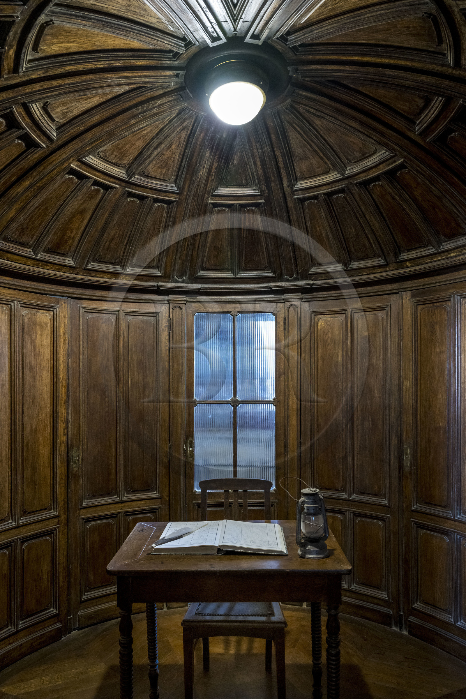 France, Gironde, Verdon sur Mer, lighthouse of Cordouan, listed as World Heritage by UNESCO, the former watch room located under the lantern